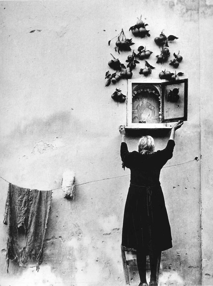 6 by Graciela Iturbide
